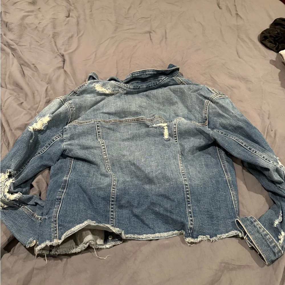 Hollister Distressed Denim jacket - Picture 4 of 4